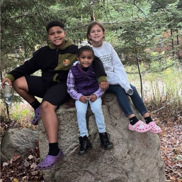 Meet your Posher, Andrea - Picture 1 of 1